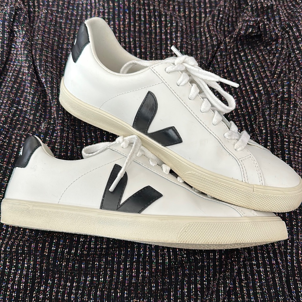 Veja Esplar Sneakers